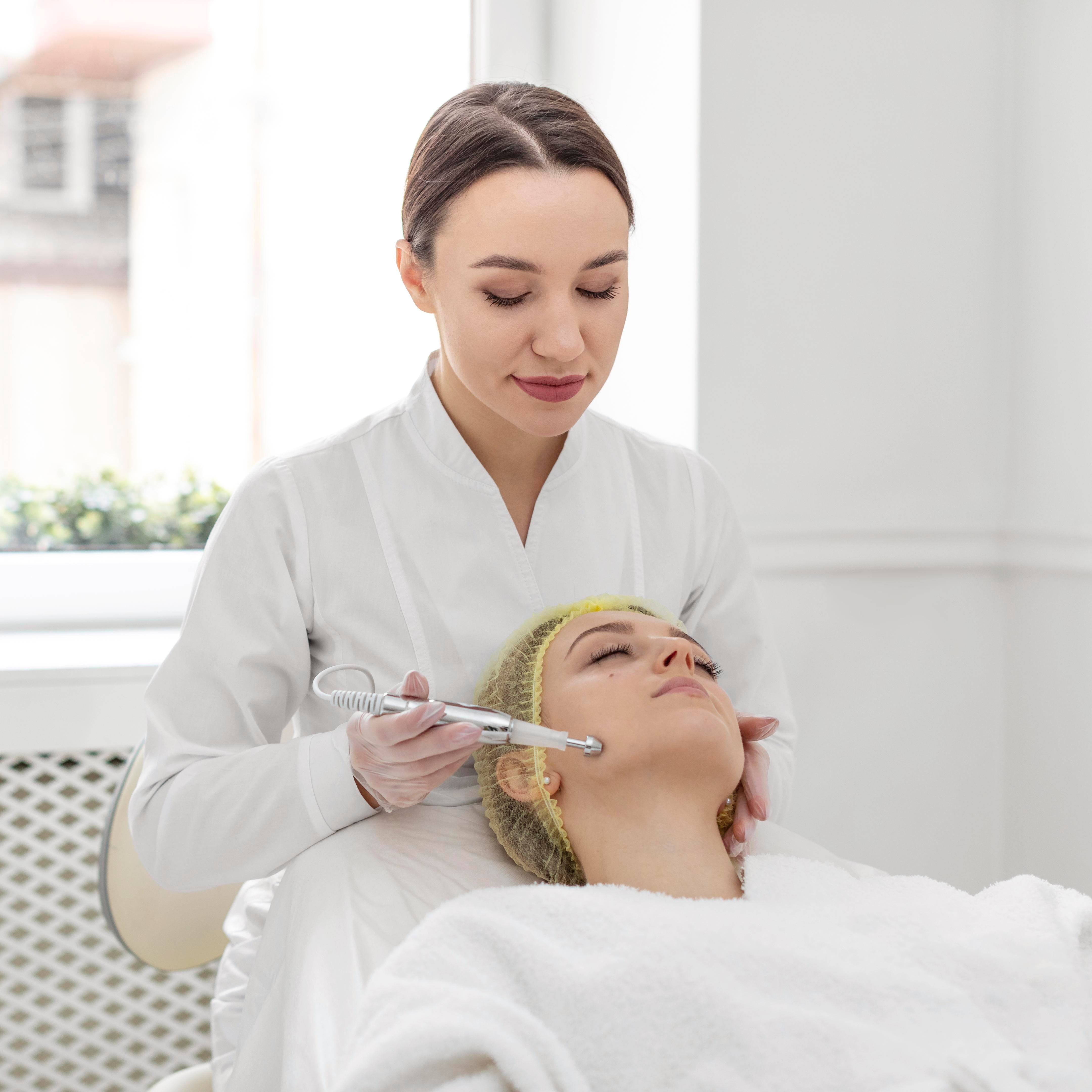 Hydra Facial